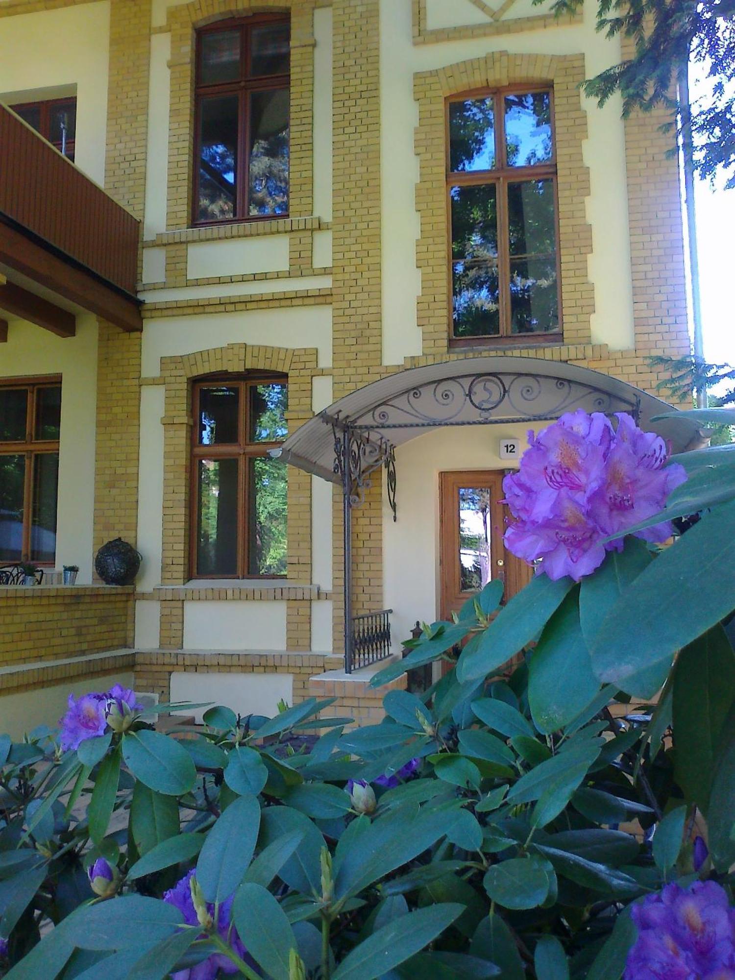 Residenz Villa Kult Берлин Екстериор снимка